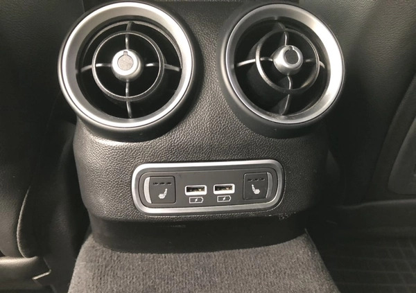 Alfa Romeo Giulia cena 130000 przebieg: 3658, rok produkcji 2022 z Warszawa małe 379